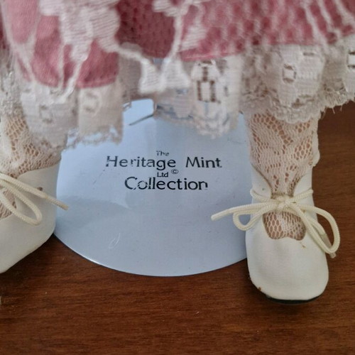 Heritage Mint Collection porcelain doll like new, 40cm