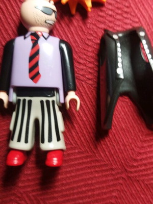 Playmobil set with 17 figures like new