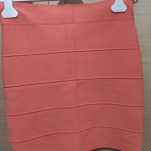 BCBGMAXAZRIA Bandage Mini Skirt like new, orange, size L