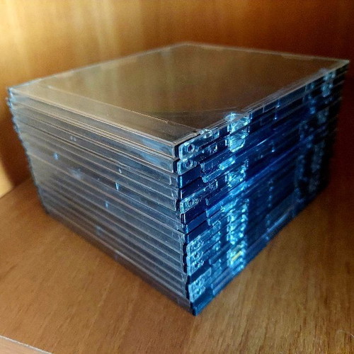 Slim CD/DVD cases used, pack of 16