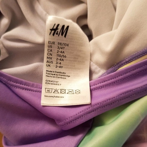H&M swimsuit used for ages 2-4, size 98-104 cm