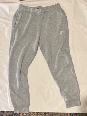 Nike men's sweatpants used, size M, grey
