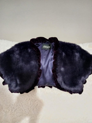 Allure short fur like new, purple