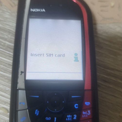 Nokia 7610 mobile phone