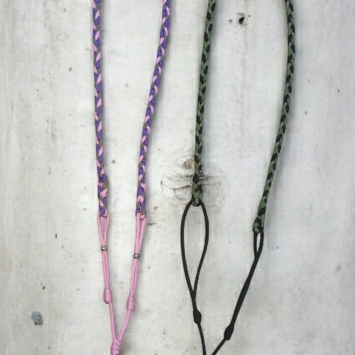 Lanyard for mobile phone made of paracord, adjustable length