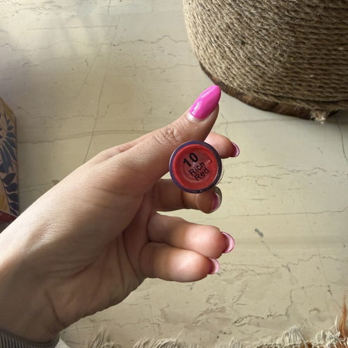 Seventeen red lip gloss new