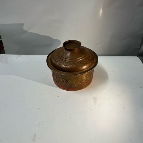 Copper collectible pot like new