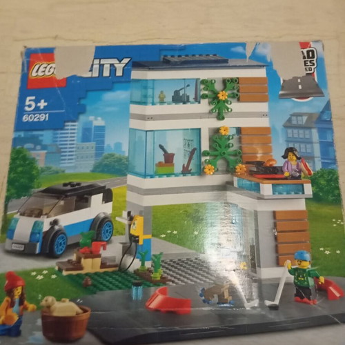 LEGO City Family House 60291