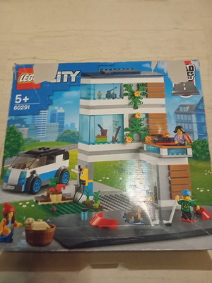 LEGO City Family House 60291
