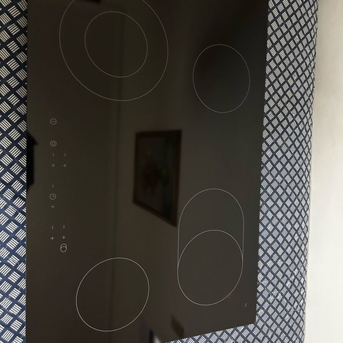 Ceramic kitchen hob like new with 2 heating zones