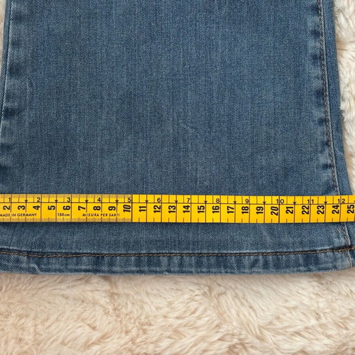 Toi Moi Flare Jeans M Women's like new, stretchy blue denim