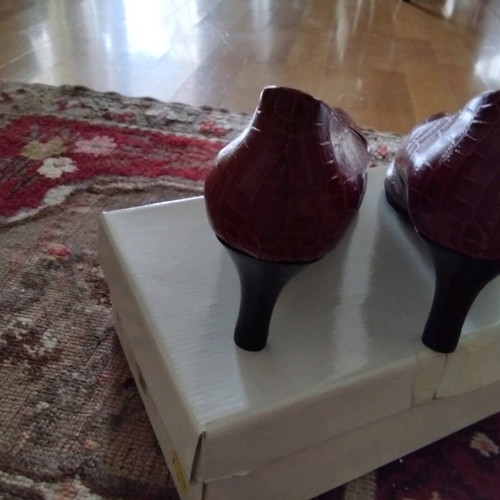 Vale Verde leather pumps new, burgundy orthopedic size 41