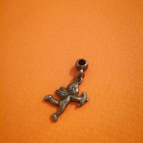 Jewelry motif angel pendant like new, brass without chain