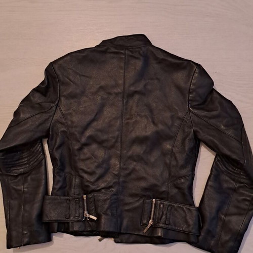 Women's leather biker jacket size S like new, black