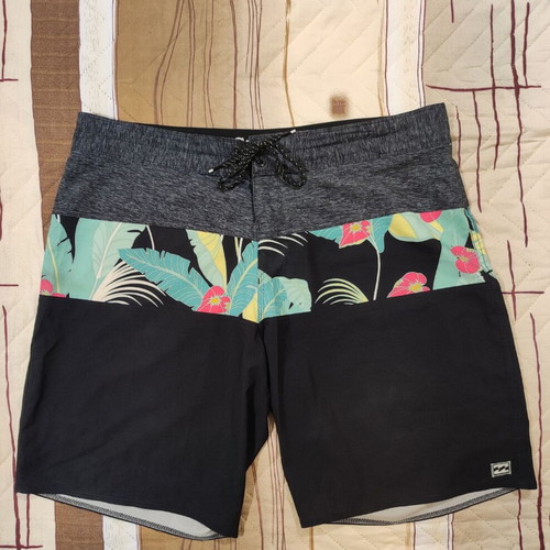 Billabong Tribong Pro Recycler boardshorts men's size 36 like new, black
