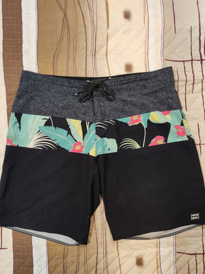 Billabong Tribong Pro Recycler ανδρικό μαγιό βερμούδα μέγεθος 36, σαν καινούργιο, μαύρο