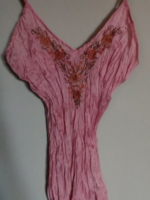 Silk camisole with embroidery and crinkle texture, pink, size M, like new