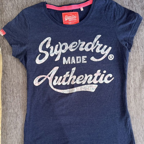 Superdry women's short-sleeve t-shirt medium, like new, dark blue