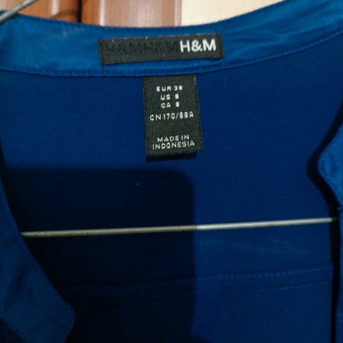 Satin shirt H&M used, size S, blue