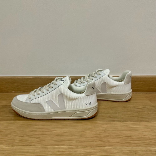 Veja V-12 B-Mesh white sneakers new, size 40