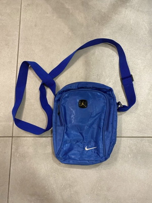 Nike Jordan αθλητικό τσαντάκι vintage με μικρές φθορές