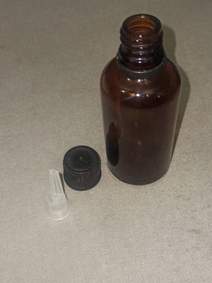 Γυάλινο μπουκαλάκι 50ml μεταχειρισμένο με πώμα και σταγονόμετρο