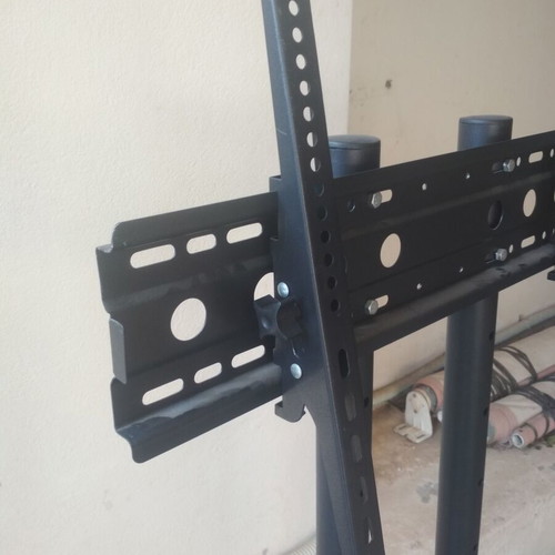 TV stand like new, 150 cm height with wheels