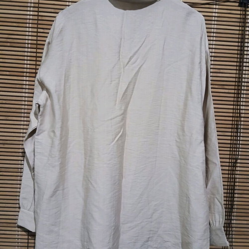 Women's beige shirt like new, size large, Made in Italy