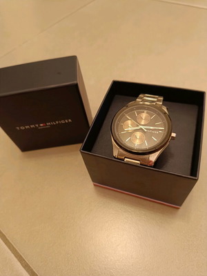 Hilfiger watch new, silver, men's
