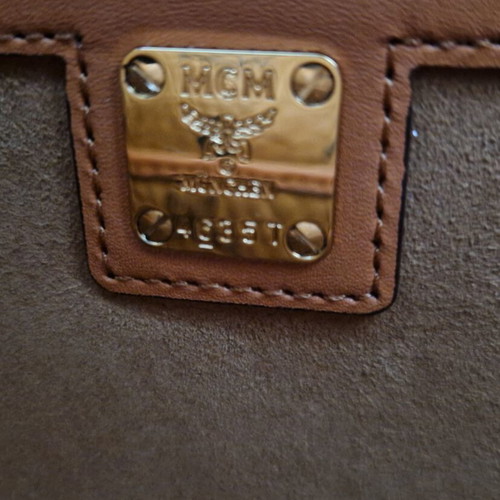 MCM Munchen Tote in Visetos like new, brown, with dust bag