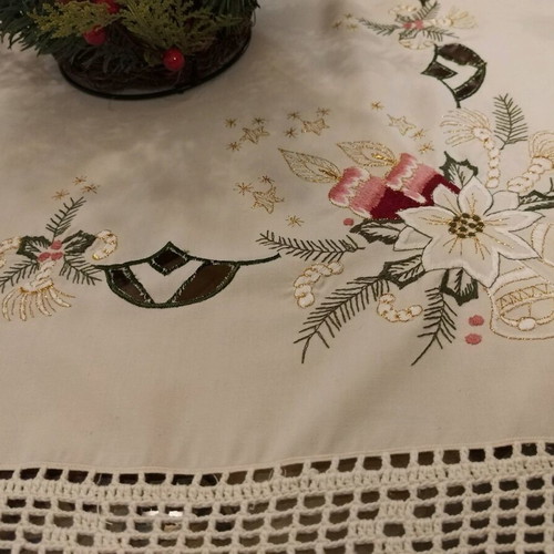 Christmas cotton tablecloth 85x85 new