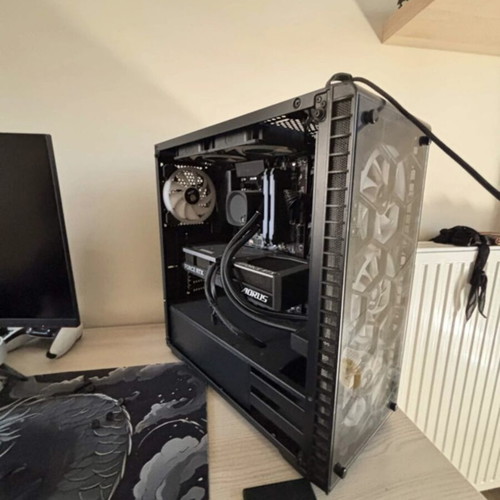 Gaming PC with RTX 4060, Ryzen 7 5700X, 16GB RAM, 1TB SSD, water cooling