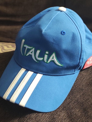 Συλλεκτικό καπέλο adidas της Εθνικής Ιταλίας EURO-UEFA 2012 καινούργιο