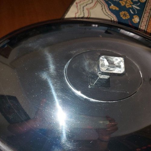 Oval Pyrex with silver serving tray and lid like new