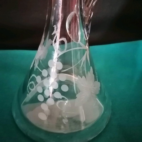 Crystal decanter