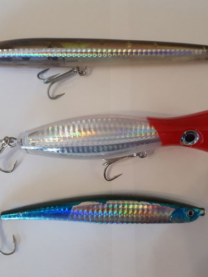 Artificial fishing lures set of 3 like new