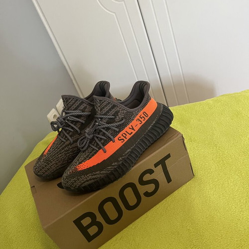 Adidas Yeezy Boost 350 V2 Carbon Beluga new, size 41.5