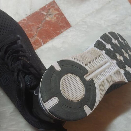 Admiral athletic shoes like new, size 41, black and white