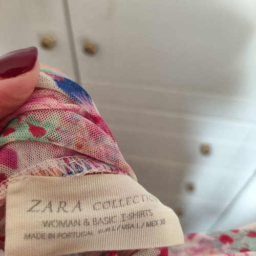 Zara top pink floral like new, size Large