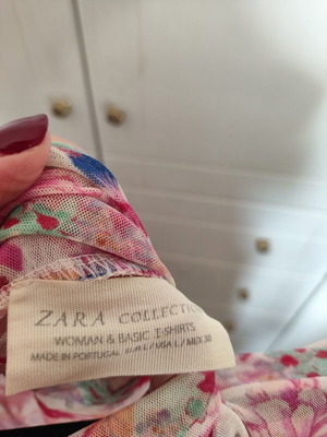 Zara top pink floral like new, size Large