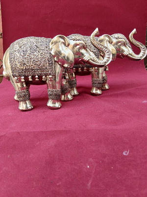 Decorative elephants like new, set of 2, silver color