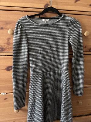 Dress size XS like new, black and white by C&A