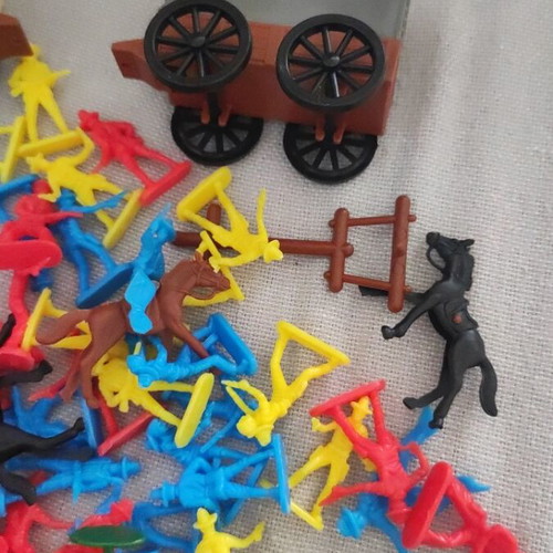 Cowboy figures set with 2 wagons and horses, approx. 80 pieces