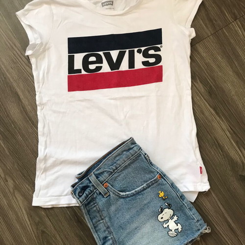 Levi's shorts and t-shirt set size XS new without tag
