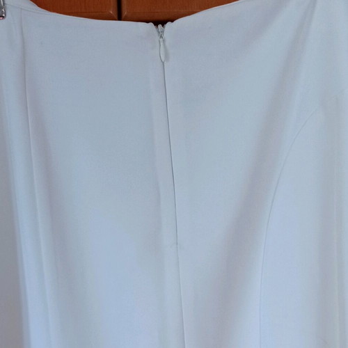 Women's white long skirt with slit new, size M