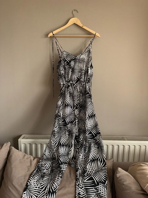 Oysho tropical jumpsuit with palm leaves