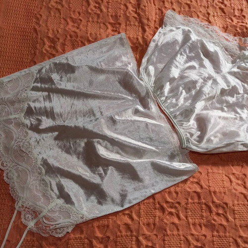 White satin babydoll with lace L/XL new