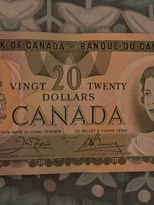 Canadian 20 Dollar Banknote 1979 with Queen Elizabeth II like new
