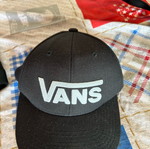 Vans authentic hat like new, size S