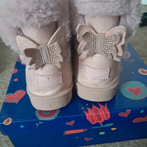 Girls' boots used, sizes 34 and 35, with fur